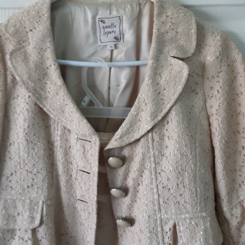 Annette lepore suit